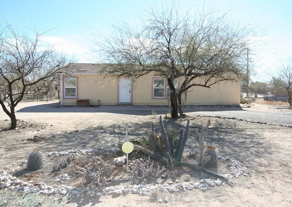 1st image of 17001 W Hopi Dr