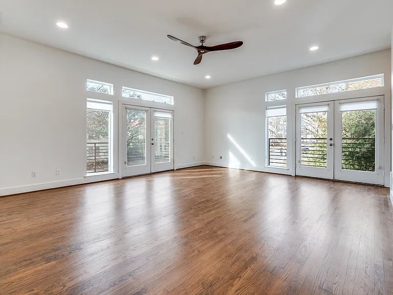 5711 Ross Ave #5 — Photo 8