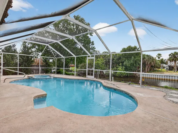 320 NE Surfside Avenue, Port St Lucie, FL 34983