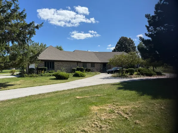1026 S Schoolhouse Rd, New Lenox, IL 60451