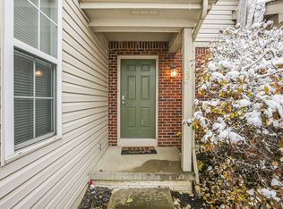 555 Chadwood Dr, Columbus, OH 43230