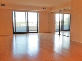 363 S Highland Ave APT 504, Pittsburgh, PA 15206