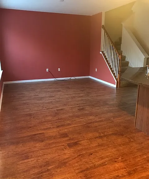 413 Marion Rd — Photo 2