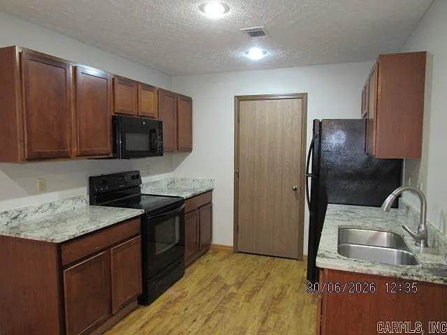 720 E German Ln #10 — Photo 6