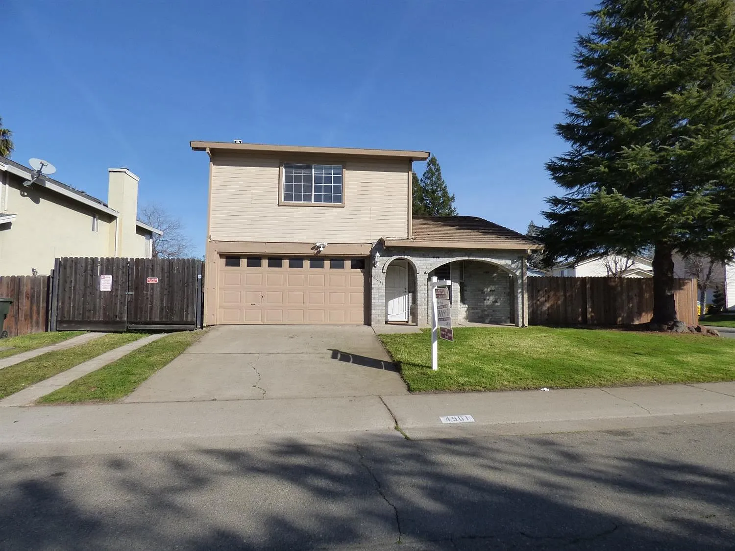 4501 Old Dairy Dr photo 1