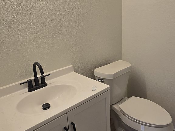 3rd image of 237 50th St APT 31
