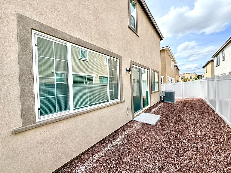 40617 Birchfield Dr — Photo 35