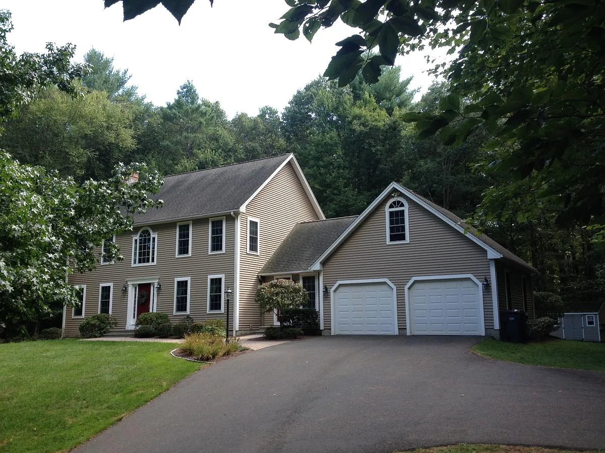 14 Emily Lane — Photo 2