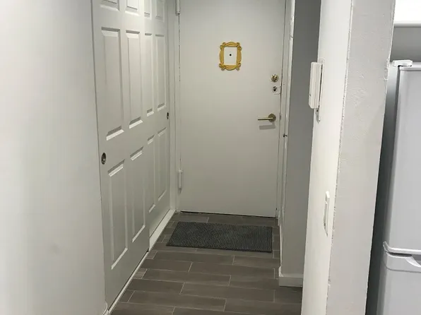 211 Thompson Street image 13 of 16