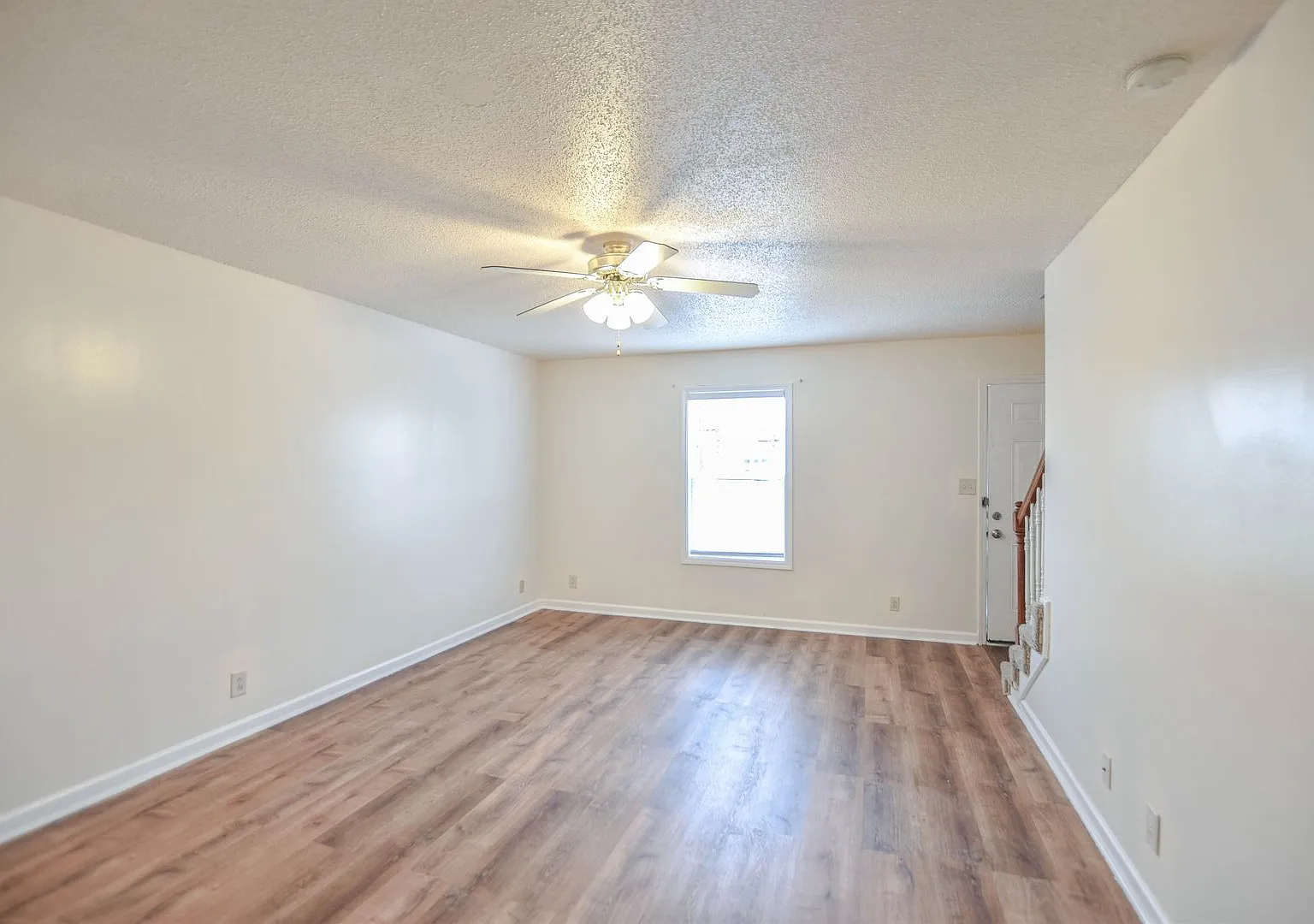 Pet Friendly Two Bedroom! — Photo 2