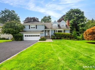 18 Shady Brook Ln, Greenwich, CT 06831