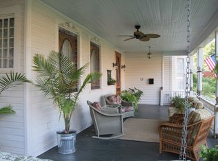 421 S Magnolia St, Palestine, TX