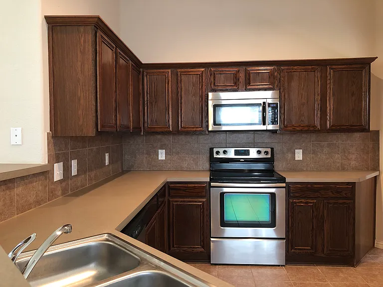 5004 Diamond Peak Ct — Photo 6