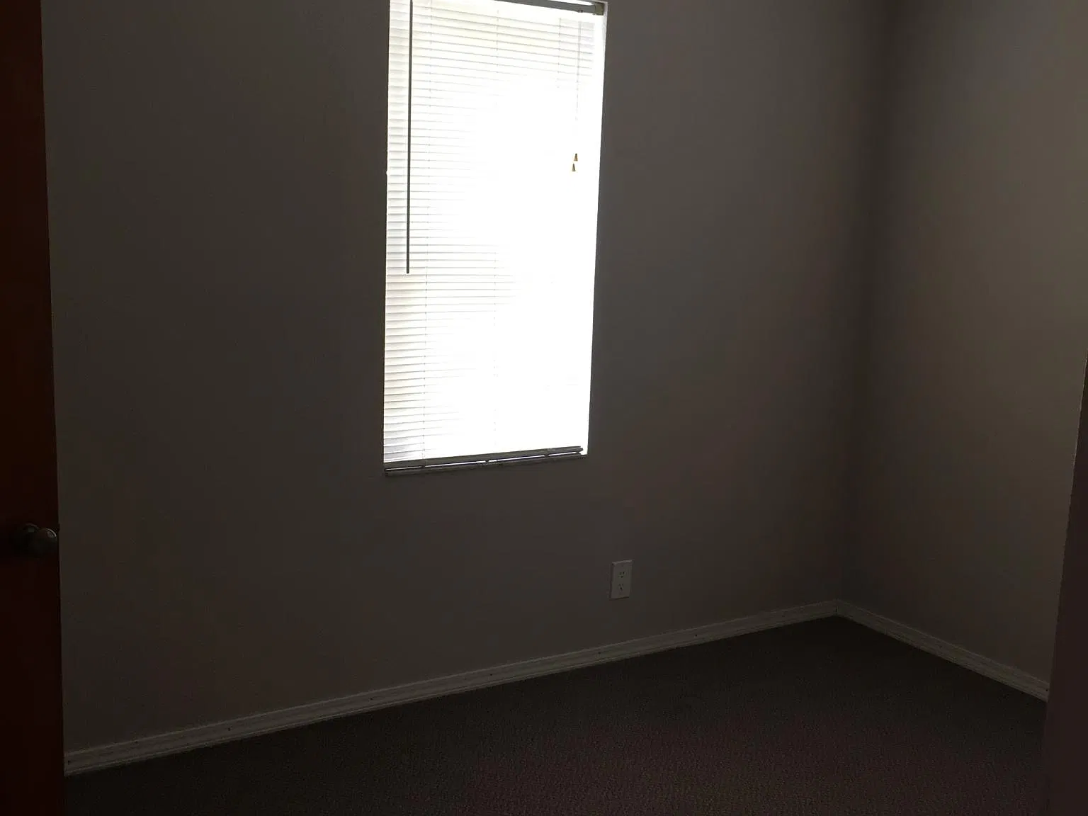 2 bed, 720 sqft, $700 — Photo 4
