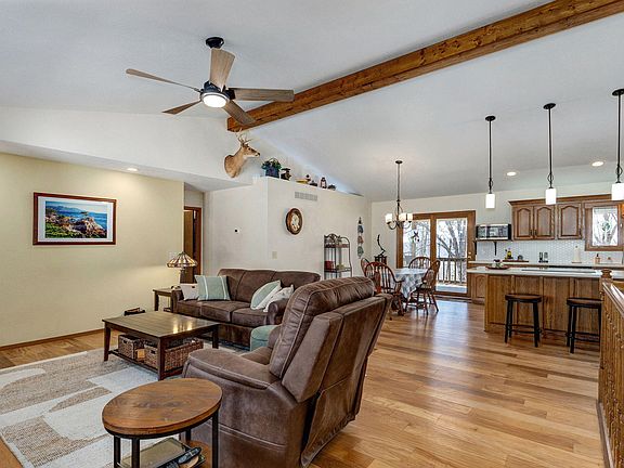 5th image of 52 Northwoods Drive