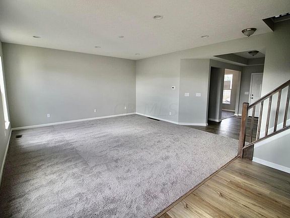 4th image of 2220 Brookside Dr