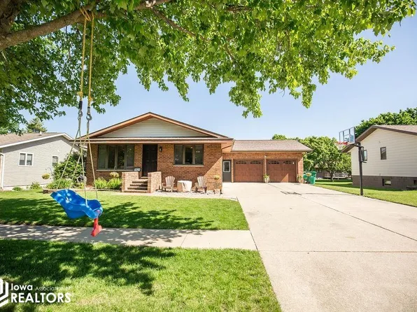 1909 E Lucas St, Algona, IA 50511