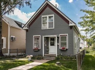 214 12th St NW, Cedar Rapids, IA 52405