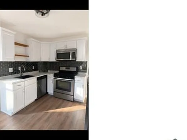 4 State St, Taunton, MA 02780
