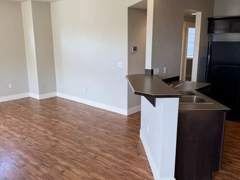 91 S Blackhawk Ln — Photo 10