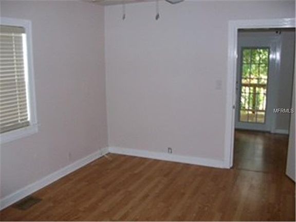 5th image of 661 12th Ave S
