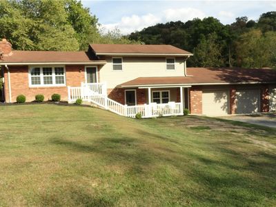 964 Johnsonville Rd, Chester, WV, 26034
