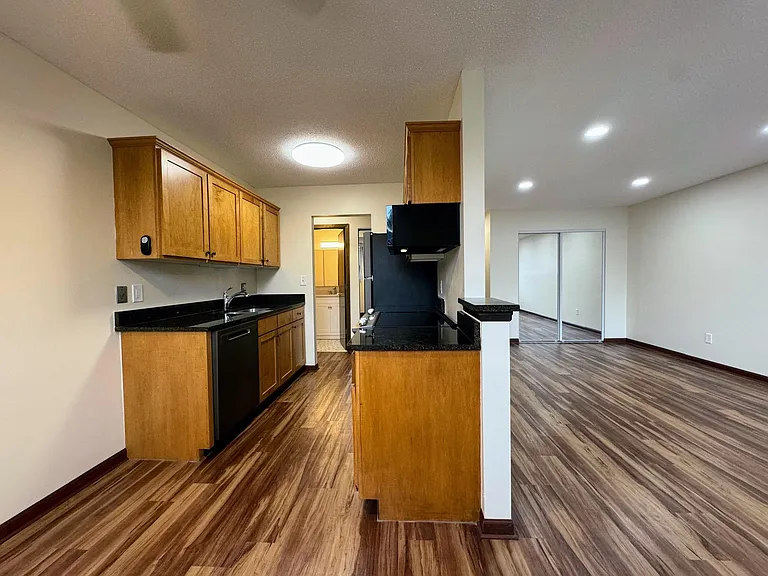 1480LLC — Photo 29