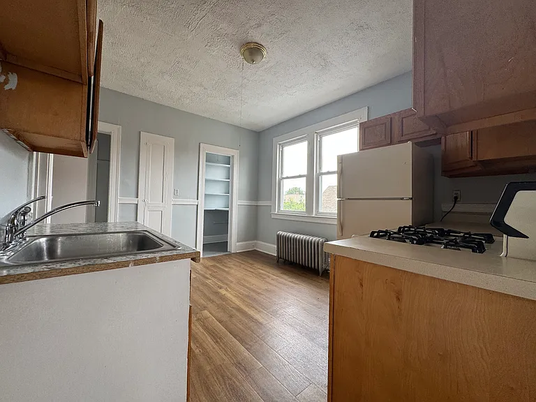 36A1 School St #1 — Photo 4