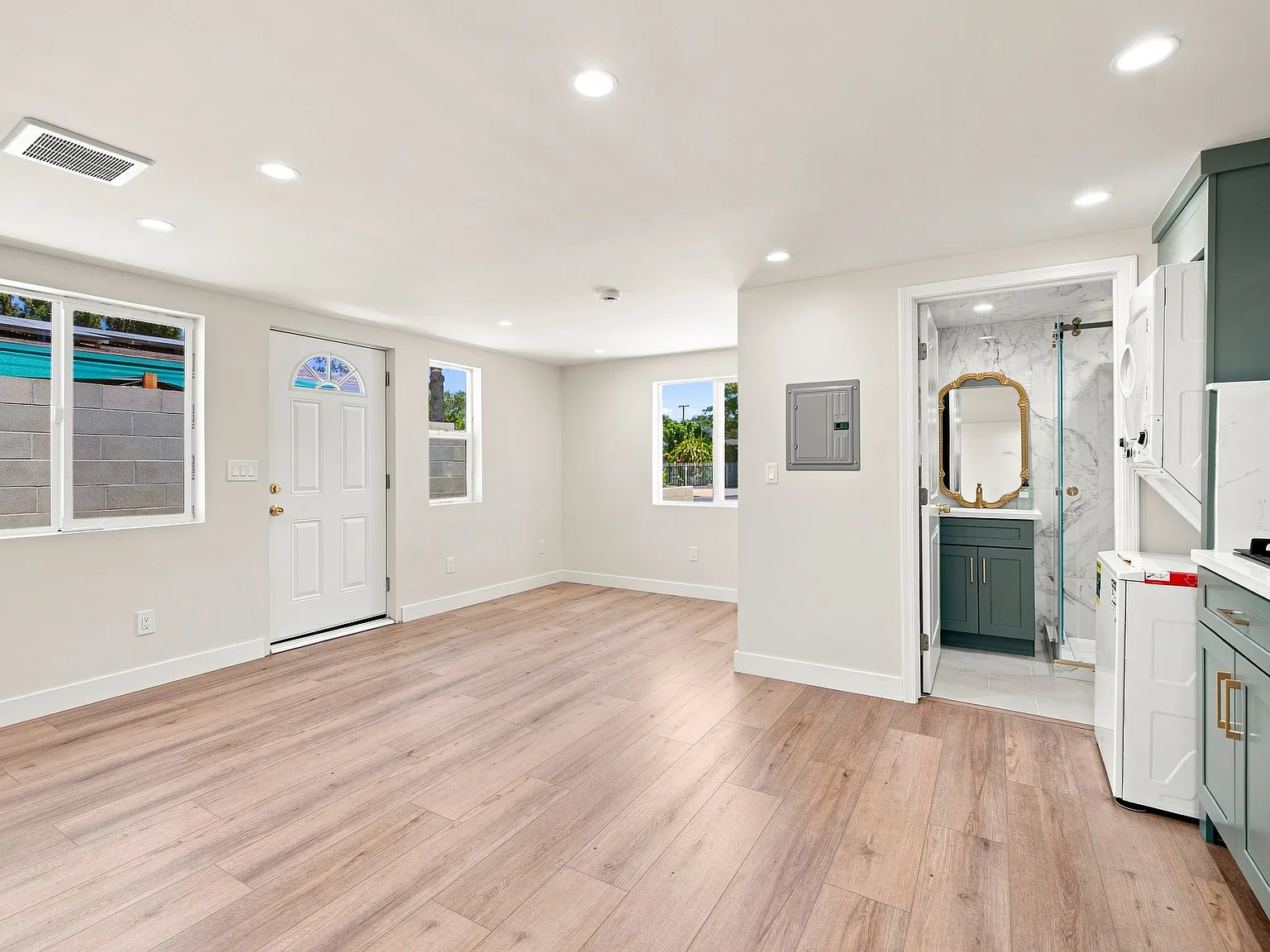 S Locust Dr, Fullerton — Photo 2