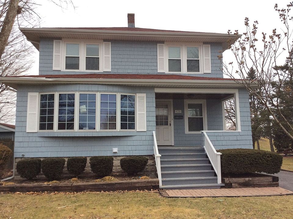 1st image of 428 E 164th St