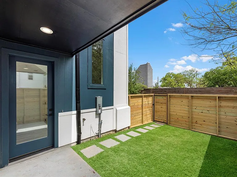 5904 Val Verde St — Photo 26