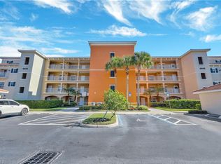 4455 Botanical Place Cir APT 402, Naples, FL 34112