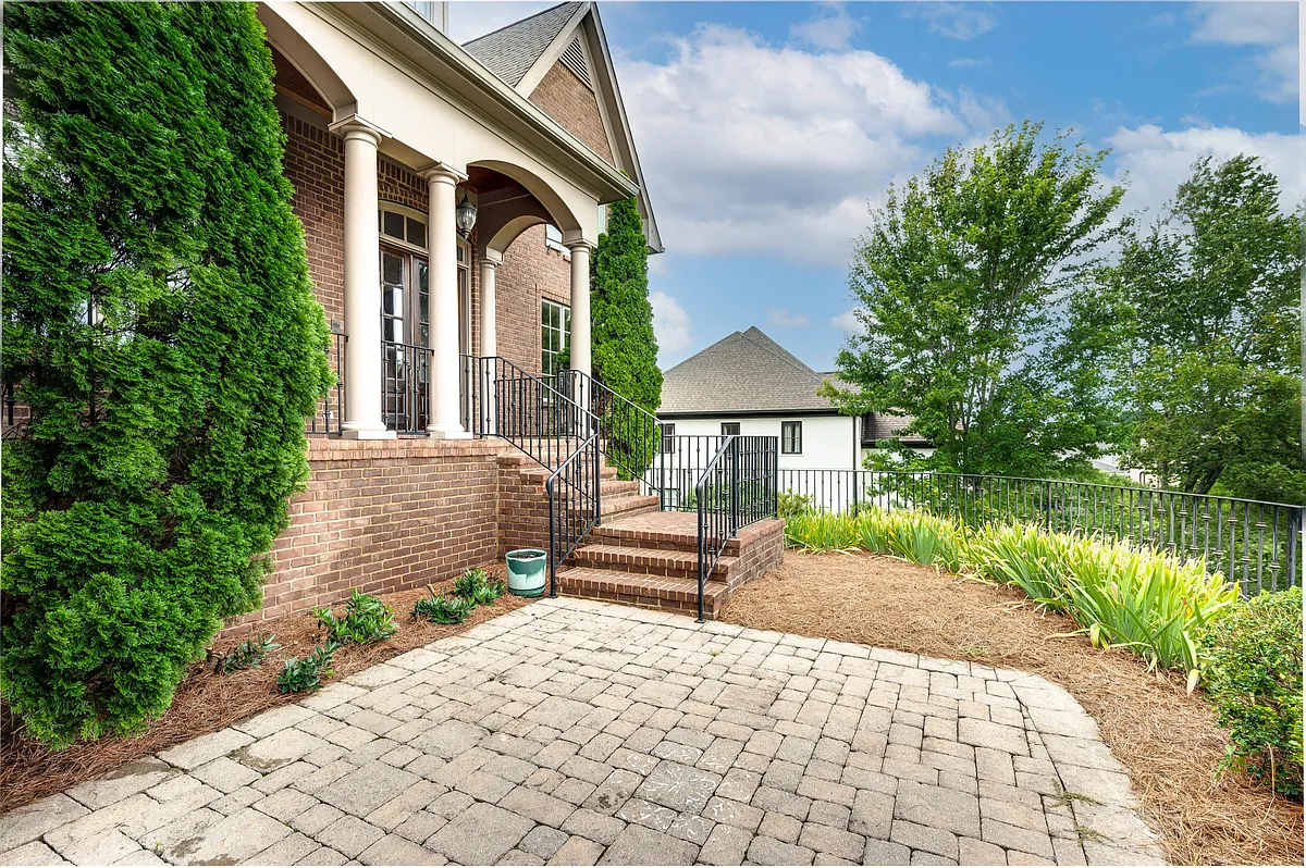 Building Photo - 7 Crooked Stick Ln