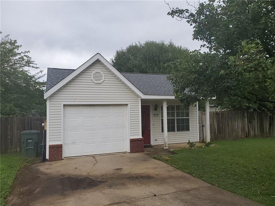 1st image of 3210 W Essex Dr