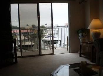 3rd image of 610 Island Way APT 203