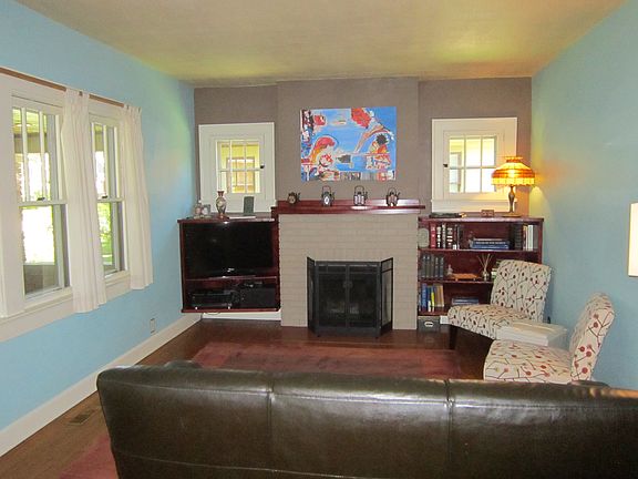 3rd image of 6015 Carrollton Ave