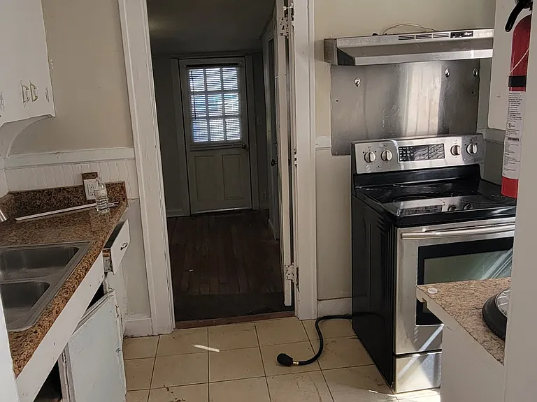 Kitchen, with electric stove