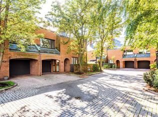 160 Rivermist Dr, Buffalo, NY 14202