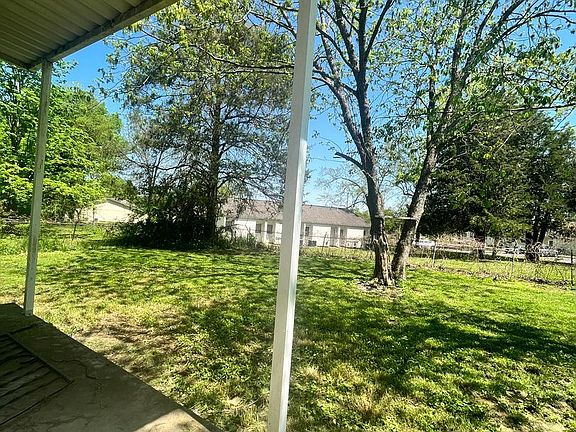 2nd image of 207 S Fairoak St