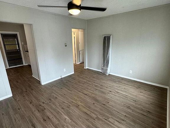 2nd image of 439 WALTON AVE