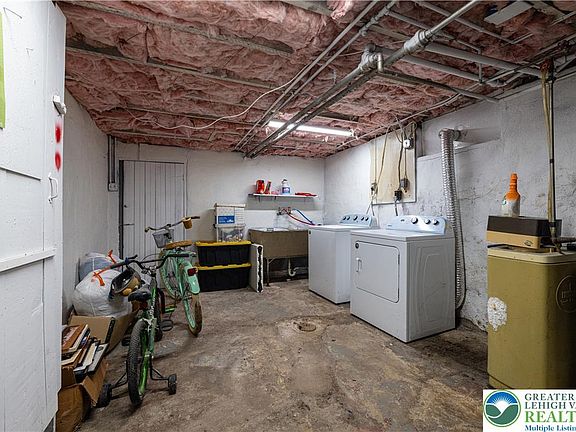4th image of 335 Mulberry St