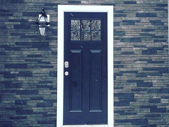 3rd image of 622 Rocky Hill Ln