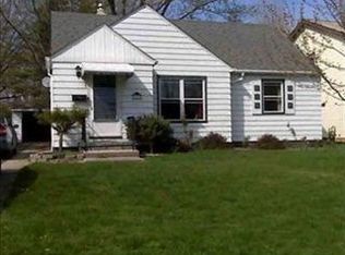 22470 Westwood Ave, Fairview Park, OH 44126