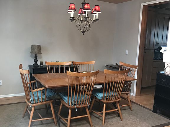 2nd image of 20568 NE 31st St
