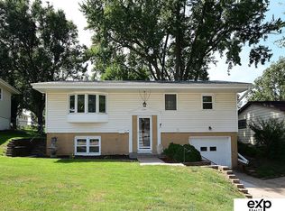 12241 T St, Omaha, NE 68137