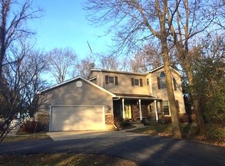 918 Stony Point Rd, Dixon, IL 61021