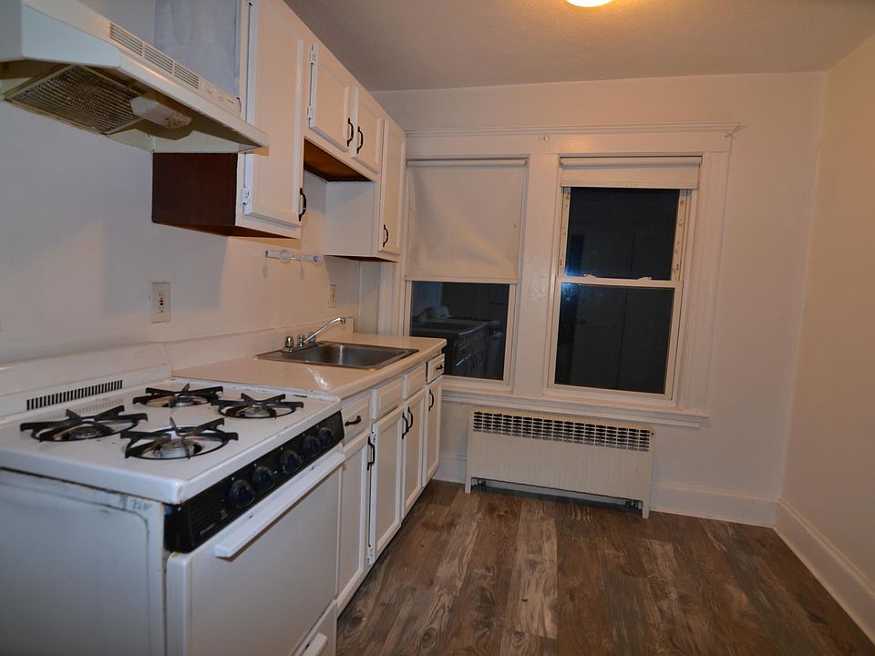 1st image of 12 Elm Ave #2
