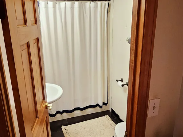 39 Broadway #B, Methuen, MA 01844