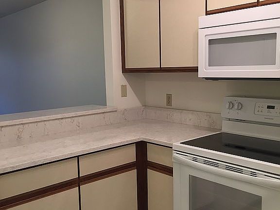 New quartz countertops