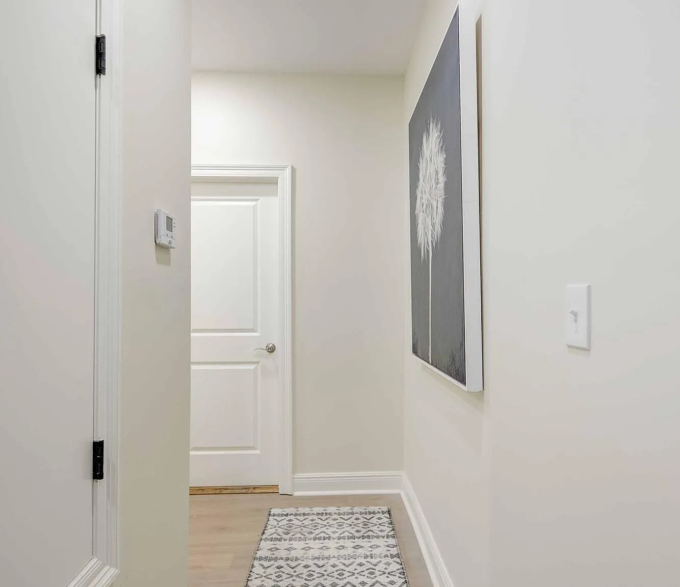 3 bed, 2.0 bath, $2,200 — Photo 2